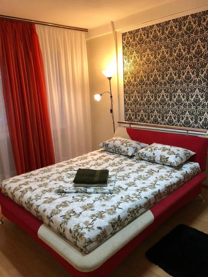 Kyiv Apartment In Pechersk On Oleksandra Kopylenko Extérieur photo